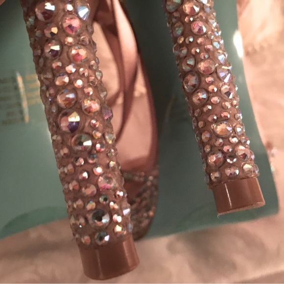 Betsey Johnson Aden Champagne Rhinestone Embellished 💎Ankle Strap Platform 6.5 - Picture 7 of 9
